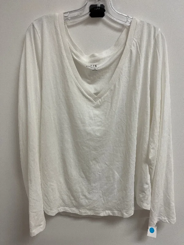 Top Long Sleeve By Gap In White, Size: 2x